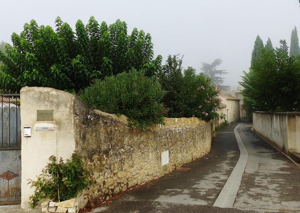 Le Chat Sur Le Toit Lourmarin Exterior foto
